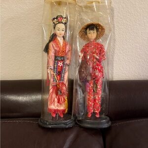 🌏 Vintage Chinese Culturaly Dolls in Display Cases (2-Piece Set)